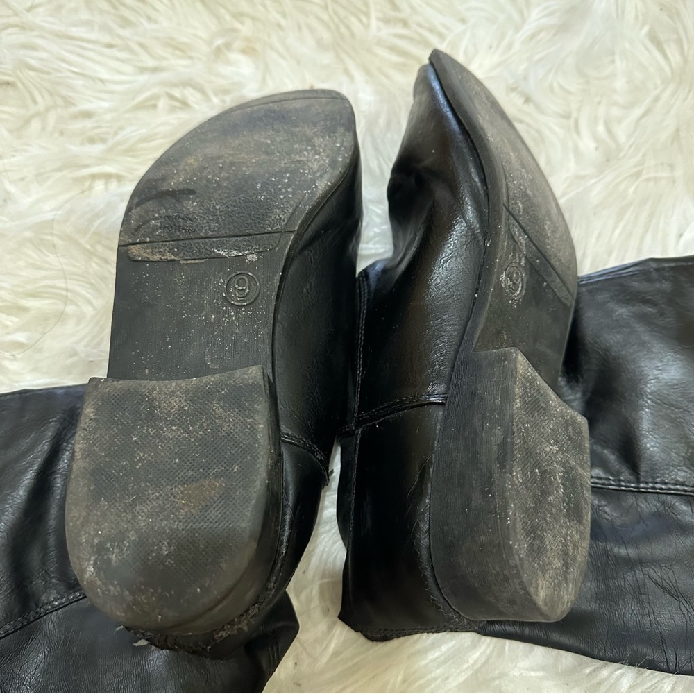 Black Boots - Picture 4 of 5
